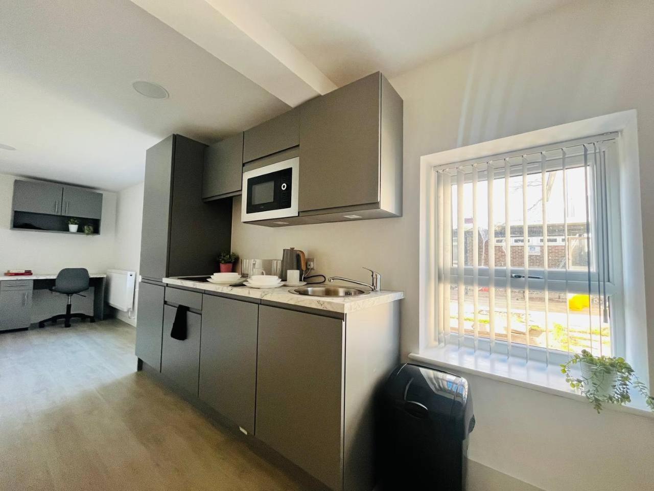 Chic Hideaway: Modern Studio In Stretford Apartamento *